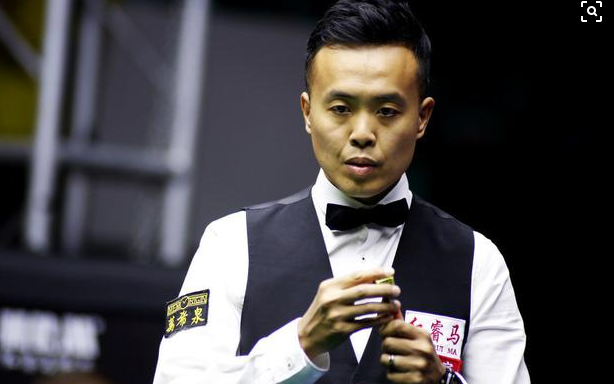 仅在足球场 仅在足球场