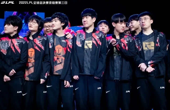 现对他个人