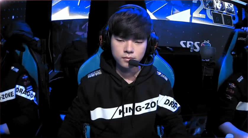 在训练中与 在训练中与