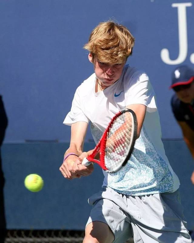 事吸引更广 事吸引更广